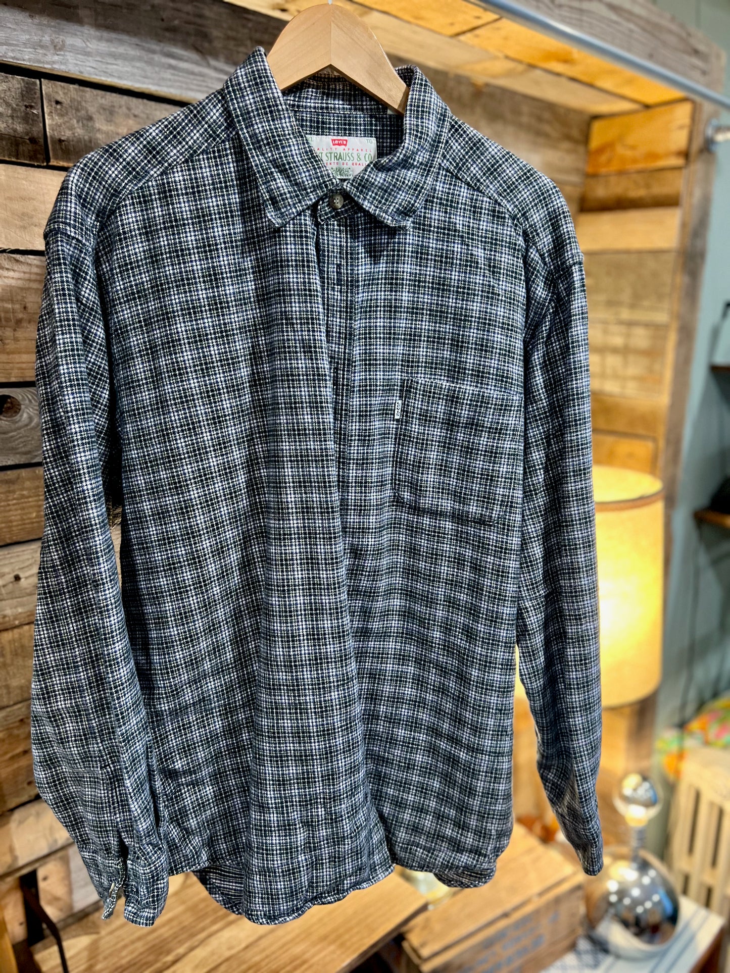 Vintage Levis Flannel Button Down XL