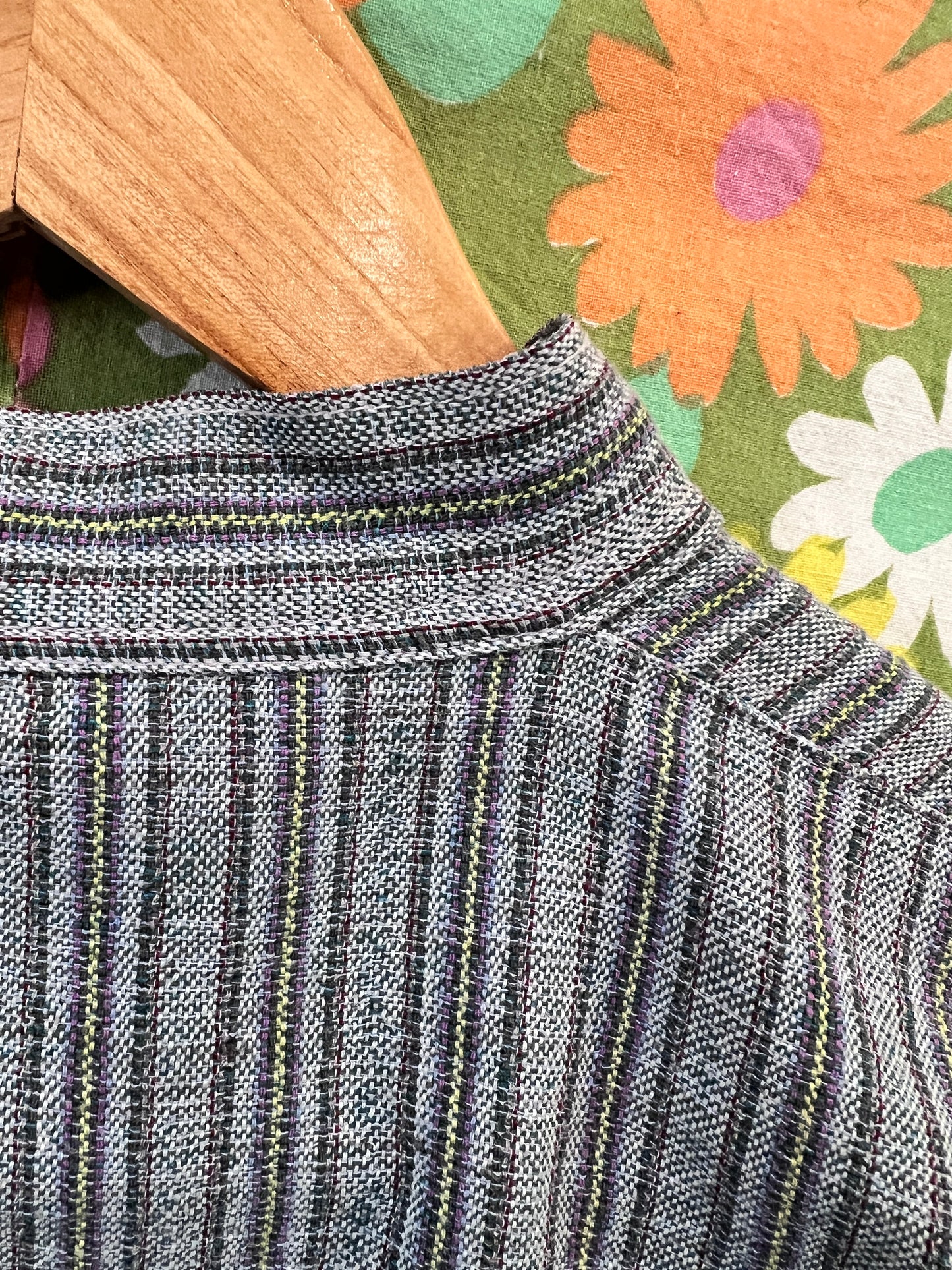 90's Multicoloured Striped linen button down LG