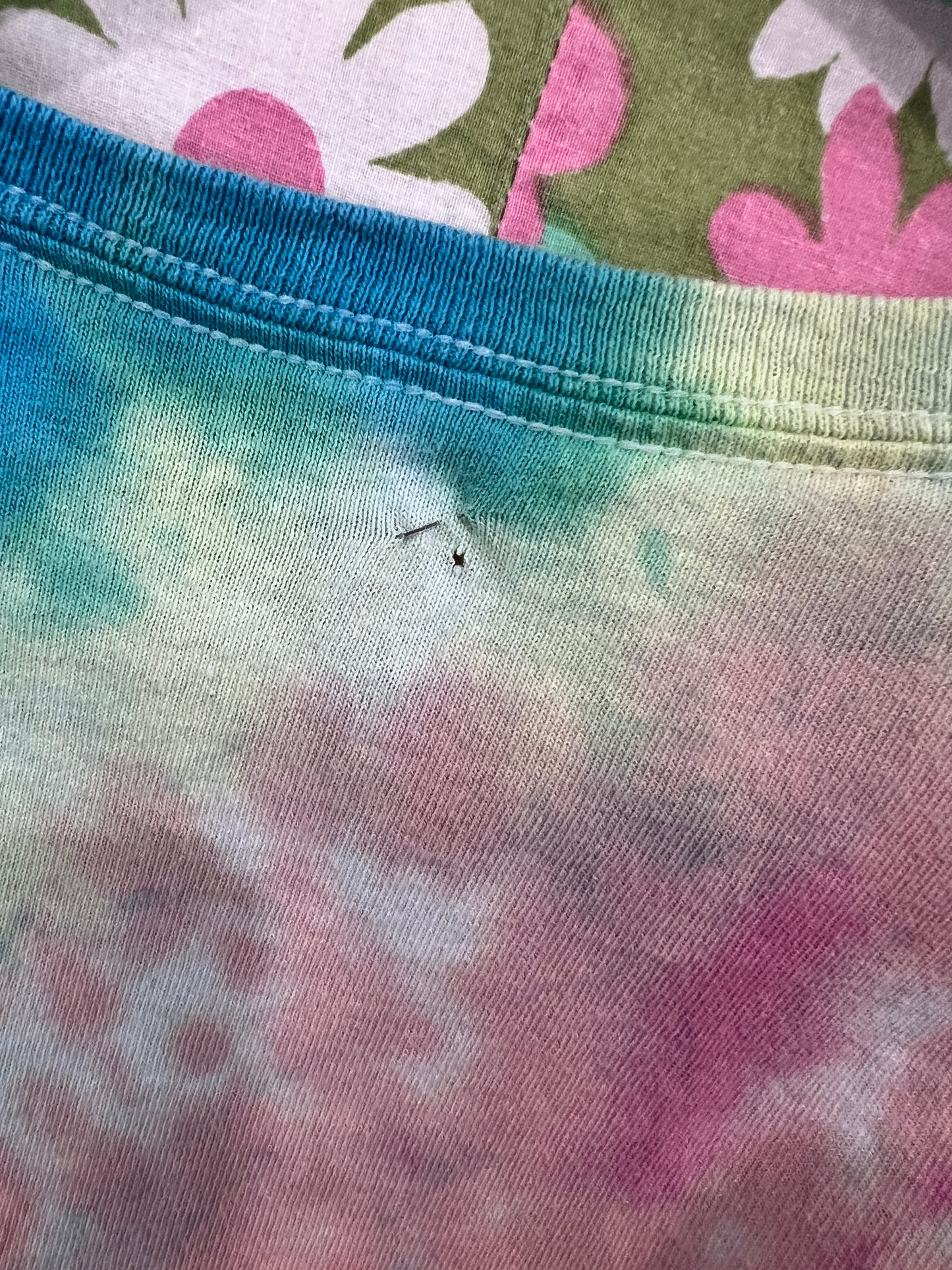 VW Licensed Tie Dye Tshirt LG